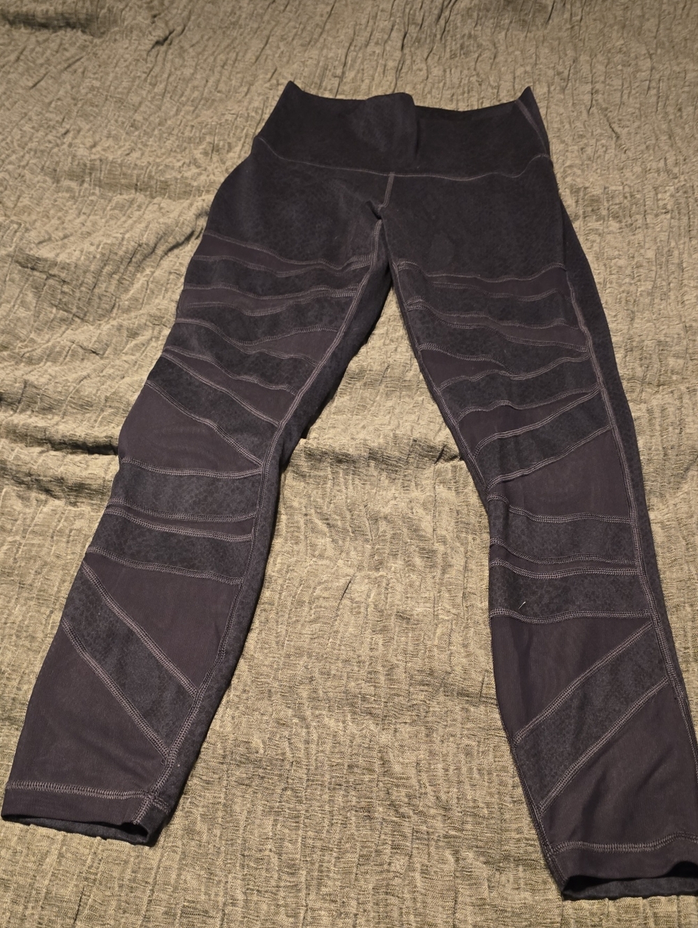 lululemon athletica Dark High-Rise Paneled Leggings